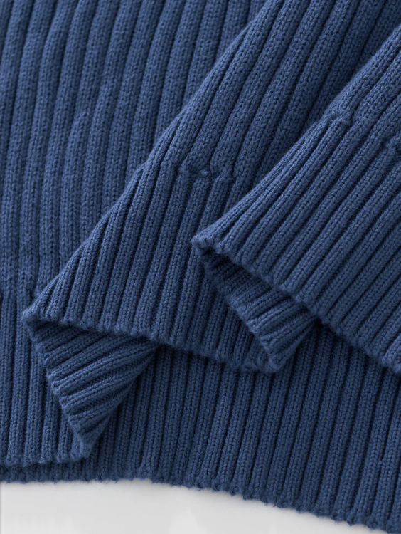 Crewneck sweet shirt