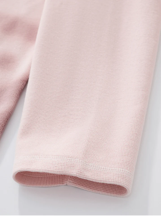 Screenshot 2025-11-07 085905 Minimal Smiley Spray Crewneck